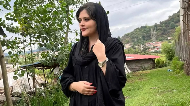 Ιράν: Βεβηλώθηκε ο τάφος της Μαχσά Αμινί